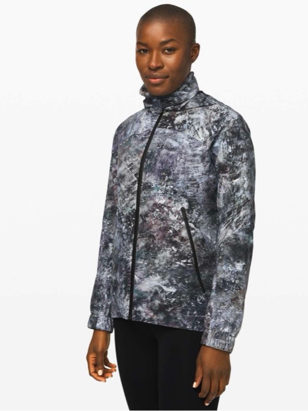 Lululemon Here To Move Jacket
Reynisfjara Multi size 8 EUC